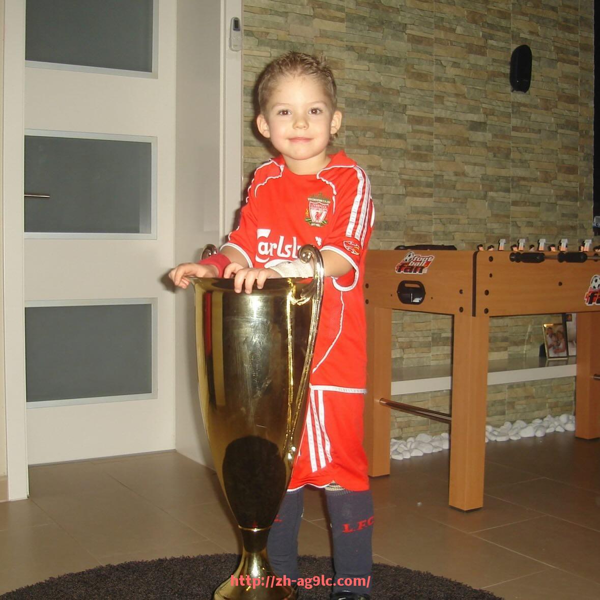 ag9游会-火箭队对阵雄鹿队比赛精彩视频及赛后分析